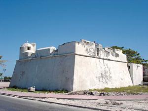 Baluarte de San Antonio. Champotón.