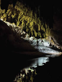 Para los mayas las cuevas representan espacios sagrados