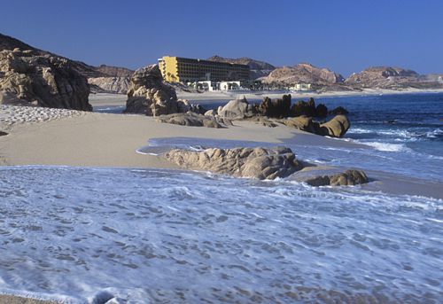 Corredor Turístico Los Cabos. Playa y hotel.