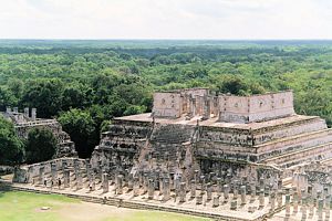Templo de los guerreros y de las 1000 columnas en Chichén Itzá