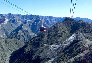 Cabina de Teleférico en Barrancas del Cobre. Foto de Julio García Castillo.