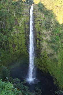 Cascada Akaka en la Gran Isla Hawaiana