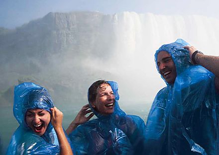 Paseos en bote. Cataratas del Niágara.