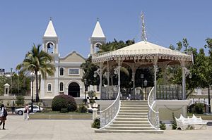 Plaza principal en San José del Cabo.
