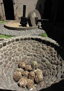 Antiguo molino para las pencas de agave