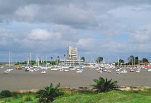 Embarcaciones en el Río de la Plata