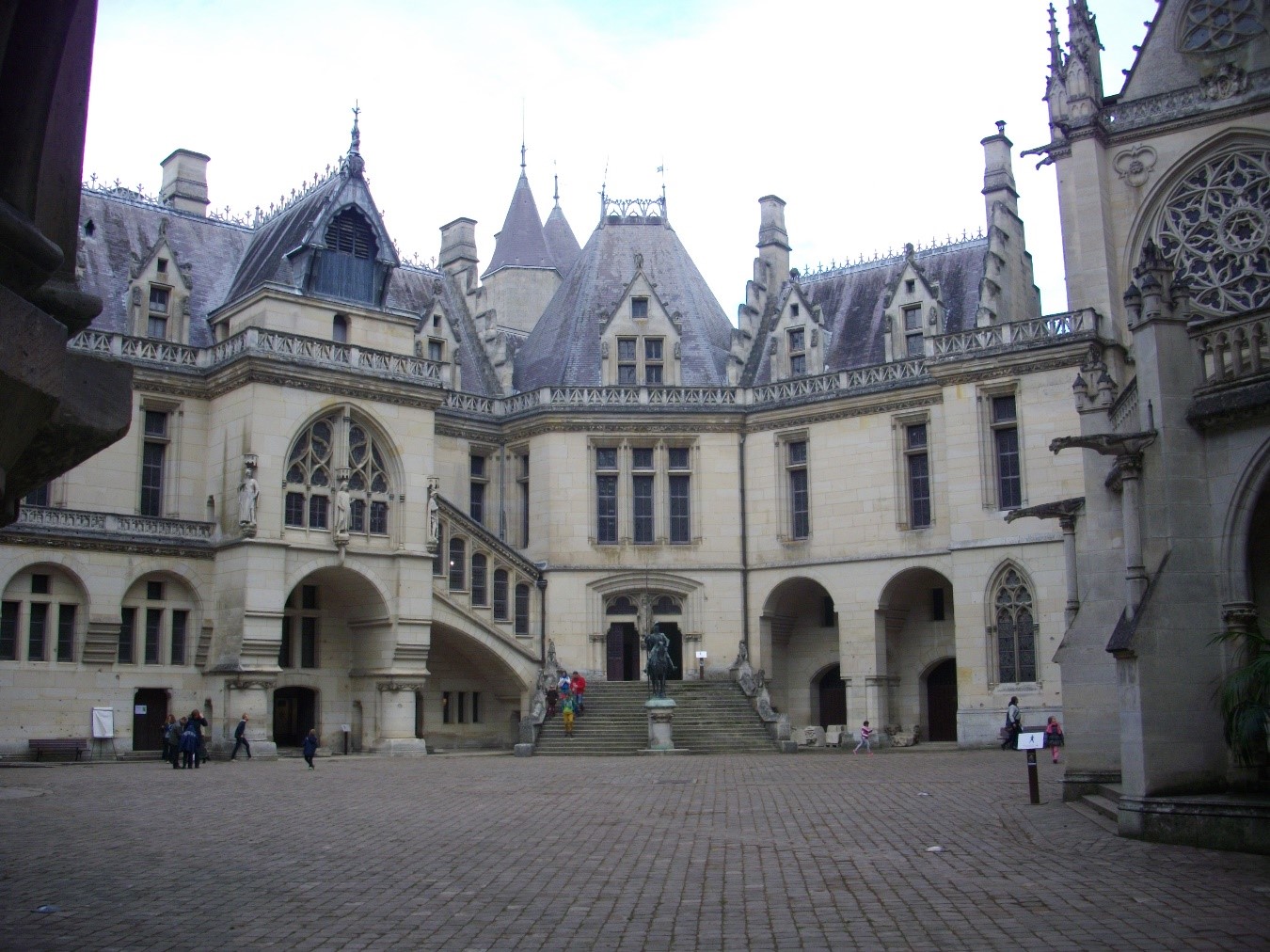 Interior del Castillo de Pierrefonds.