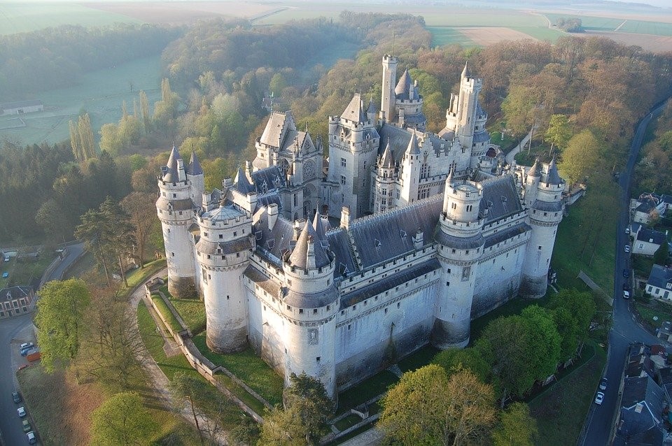 Castillo de Pierrefonds en Oise, Francia.
