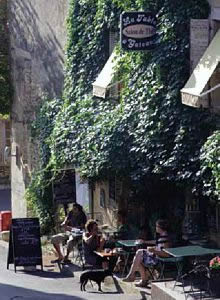 Restaurantes y cafeterías. Gordes.