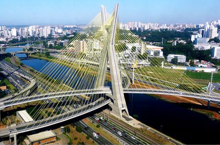 Puente Octavio Frías de Oliveira. São Paulo, Brasil.