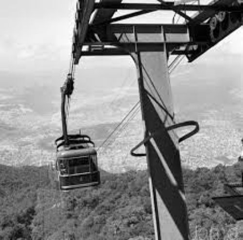 Teleférico de Monterrey en el Cerro de la Silla.