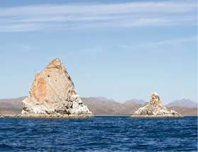 Islotes e isla Tiburón.