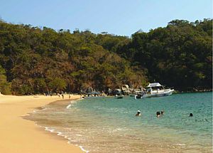 Playa virgen. Huatulco.