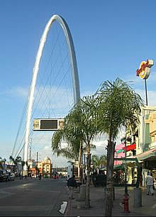 Los Arcos, símbolo representativo de la ciudad.