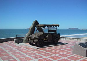 Monumento al Transporte. Mazatlán.