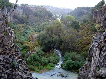 Caminata y Senderismo, barranca de los Prismas.