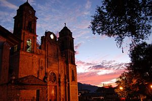 Templo de Santa María Ahuacatlán. Valle de Bravo.