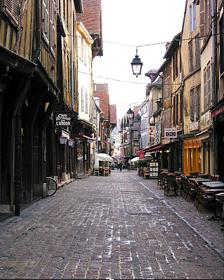 Vista de las calles de Troyes.