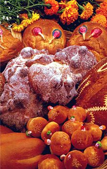 Pan de Muerto en ofrenda.