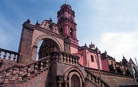 Parroquia de la Vírgen del Carmen. Tlalpujahua, Mich.