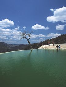 Ojo de agua. Hierve el Agua.