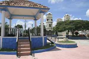 Quiosco y Plaza Principal de Sabancuy.