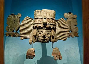 Escultura dedicada al dios Tláloc