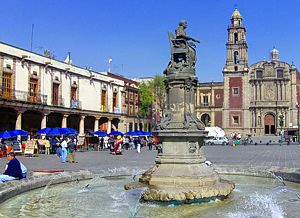 Plaza de Santo Domingo. Centro Histórico de la ciudad de México.