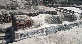 Serpiente en el Templo Mayor