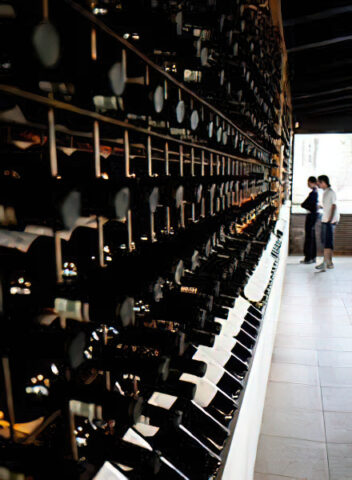 Bodegas de Santo Tomás.