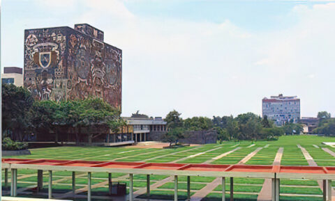 UNAM. Campus central y Biblioteca Central.