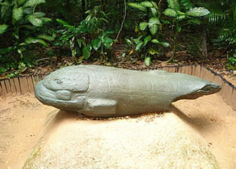 Escultura del Delfín. La Venta
