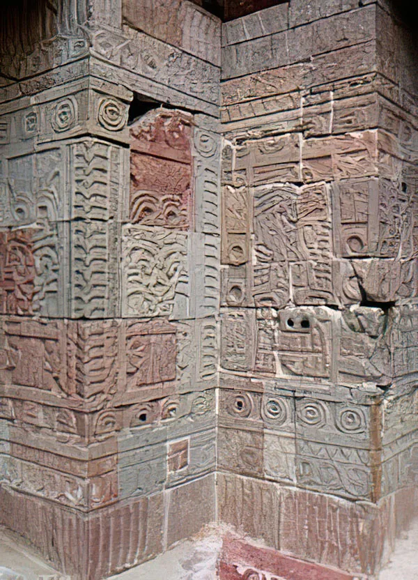 Grabados en la piedra, Palacio de Quetzalpapalotl