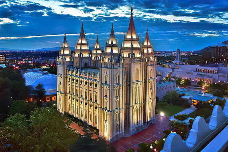 Plaza del Templo e Iglesia de Jesucristo y los Santos de los Últimos Días