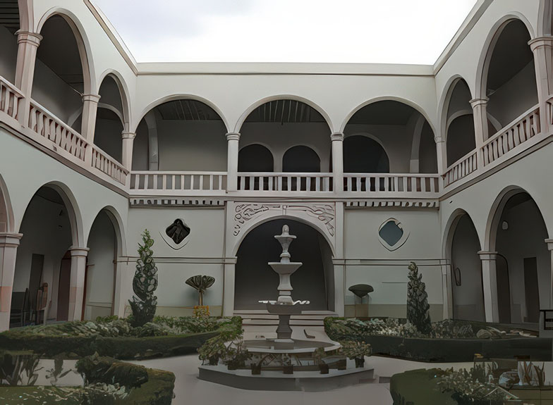 Palacio municipal y arcadas